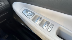 Hyundai SANTA FE 1.6 TGDi Hybrid Ultimate 5dr 4WD Auto Hybrid Estate